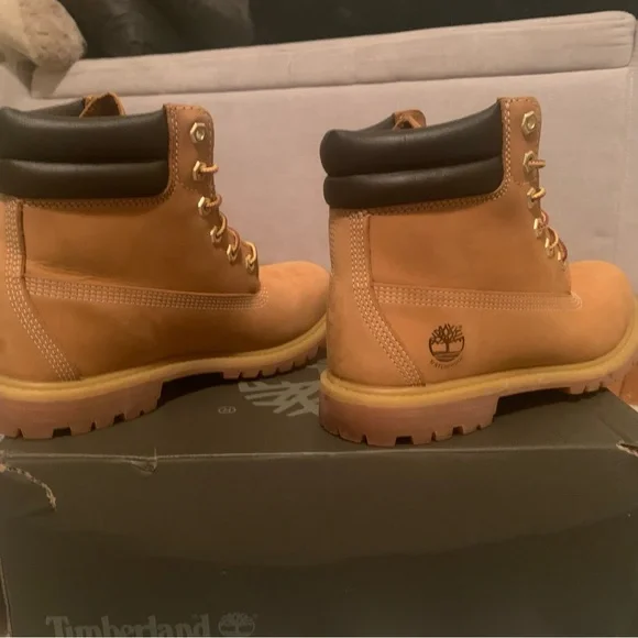 Woman’s timberland Waterville boots - Picture 7 of 9